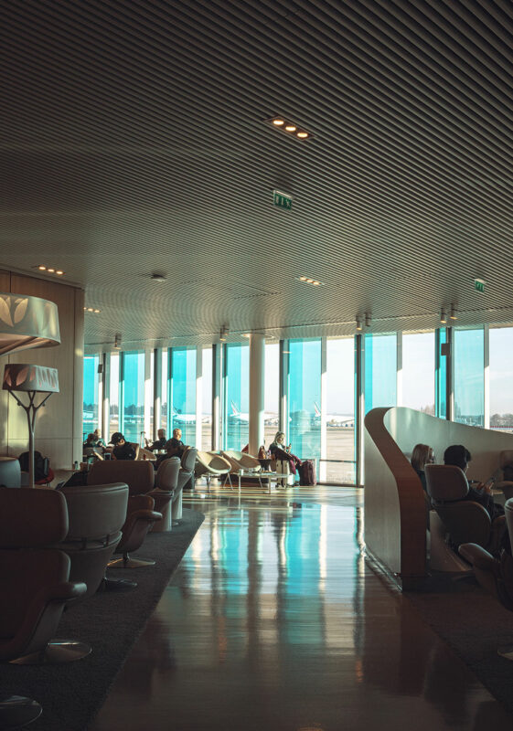 6.-SALON-AEROPORTUAIRE