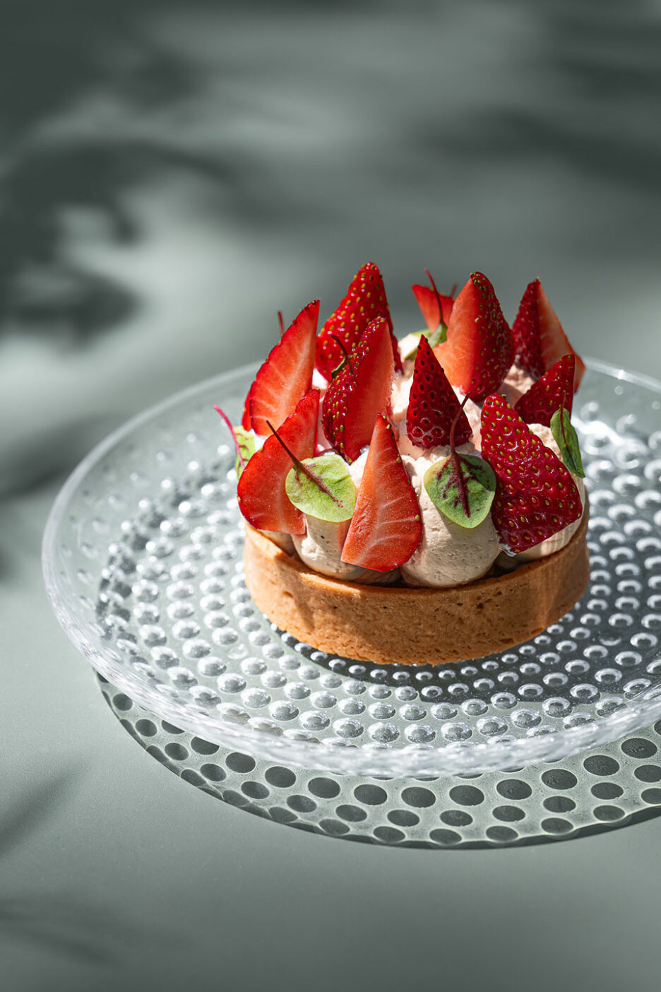 LaPetiteVenise-57-Tartelette-rhubarbe–fraise-et-crème-vanillée