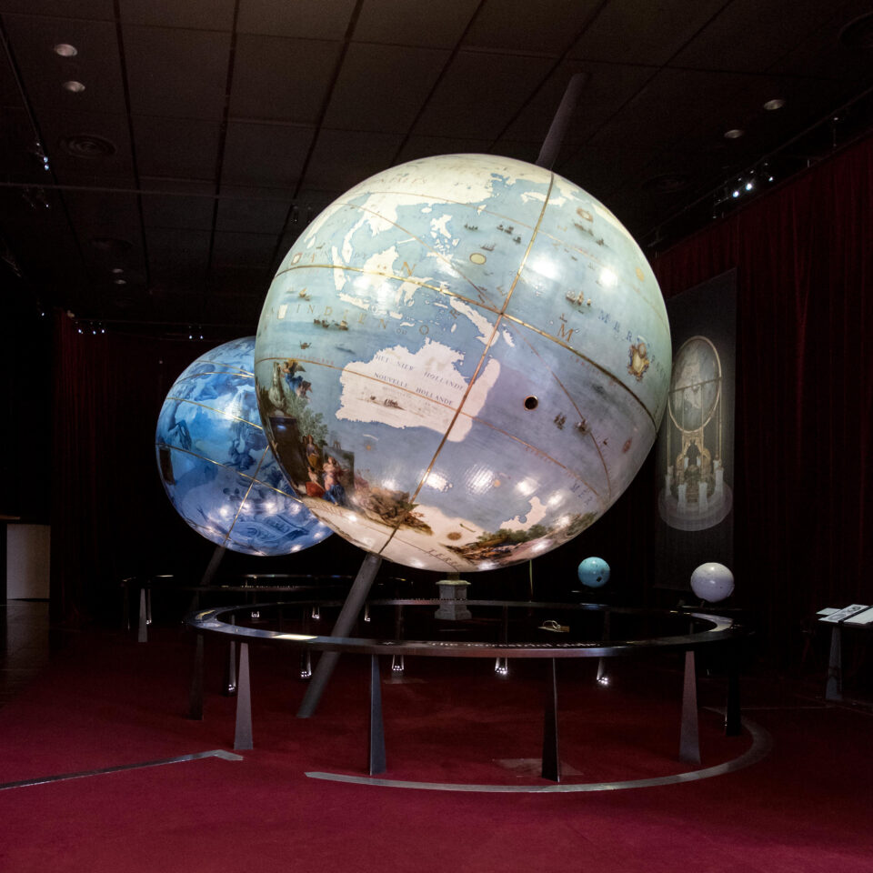 Café des globes (c) Julien Mouffron-Gardner